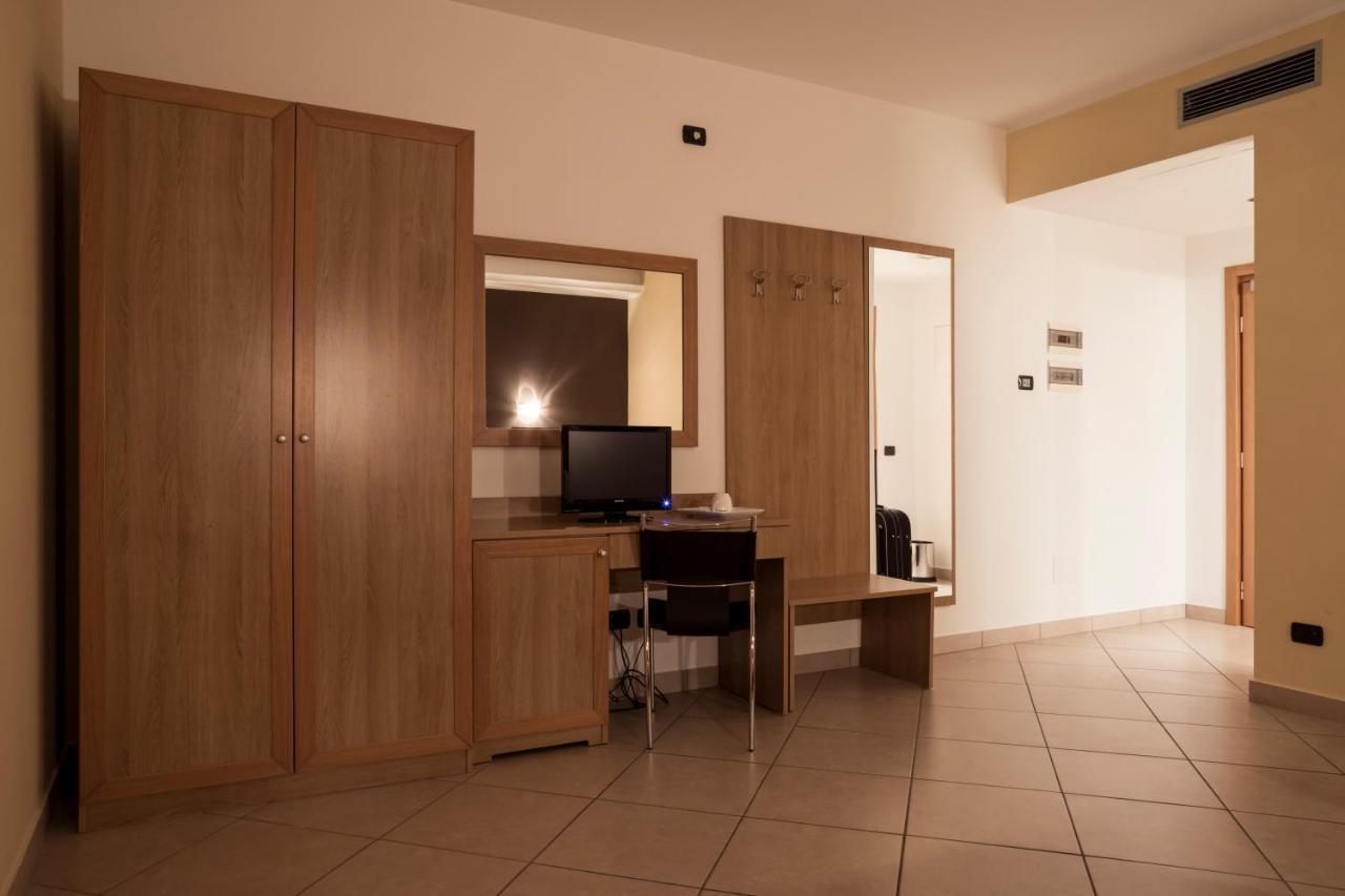 Hotel Manhattan Village Sulmona
