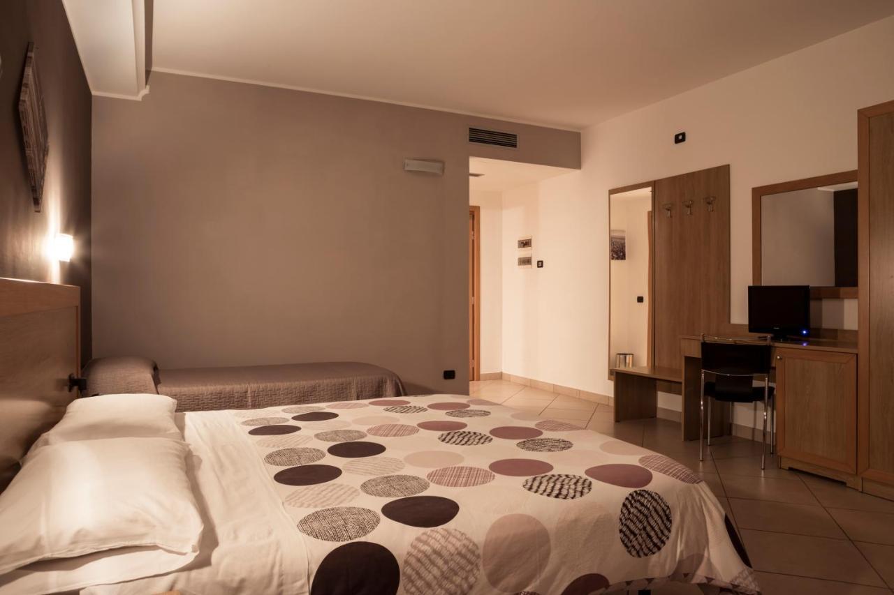 Hotel Manhattan Village Sulmona